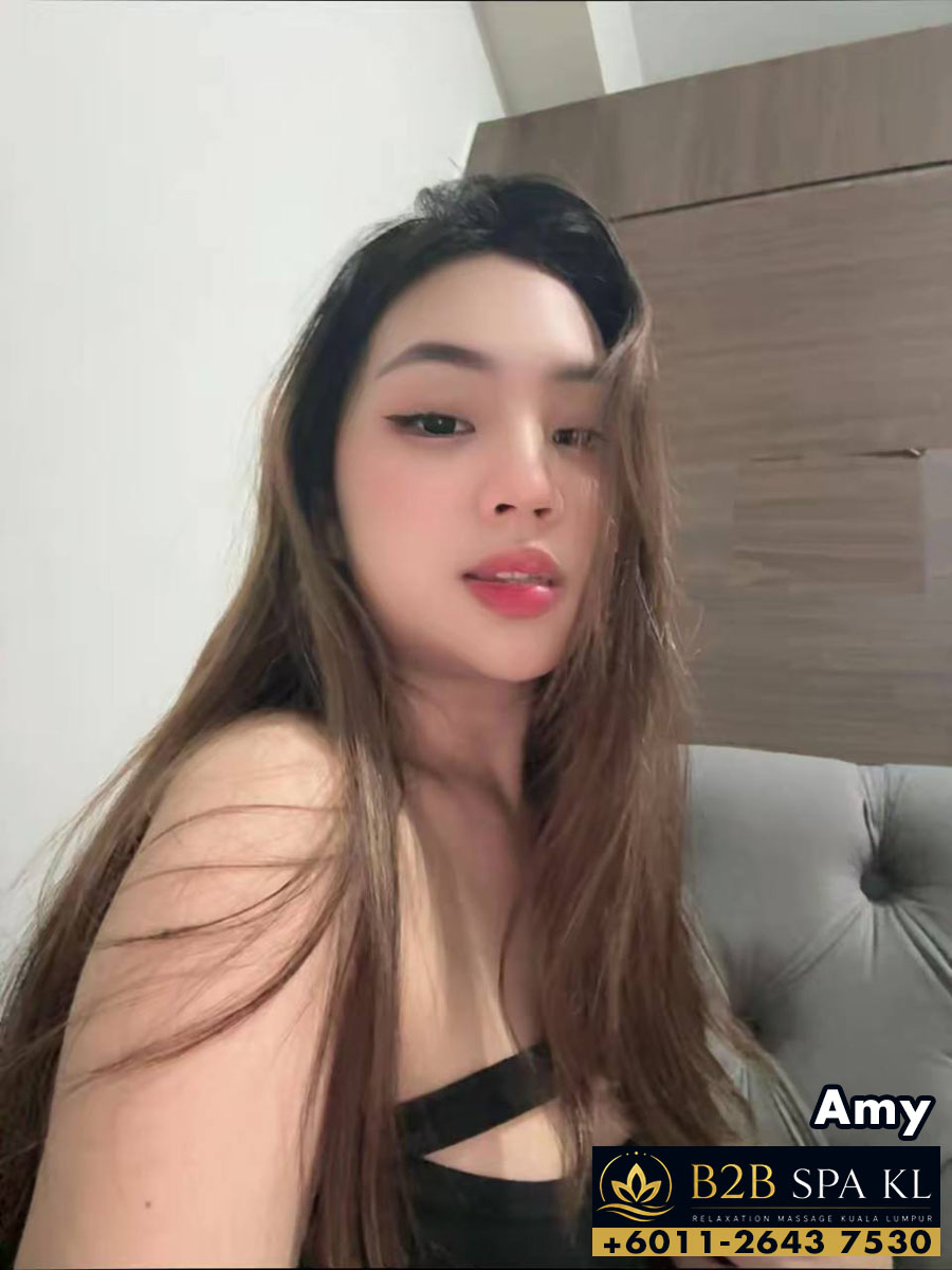 Amy photo 4